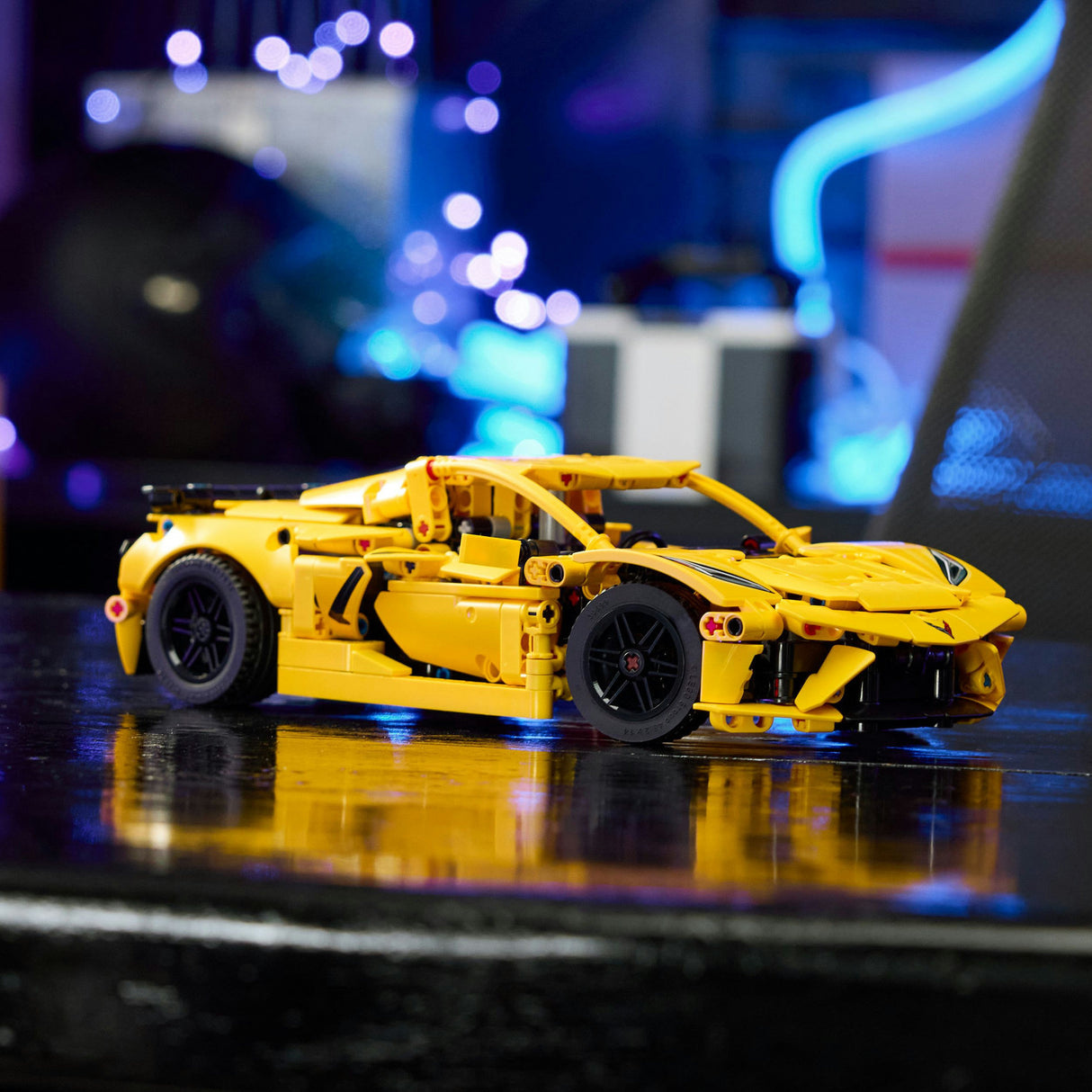 Lego technic chevrolet corvette stingray - 42205
