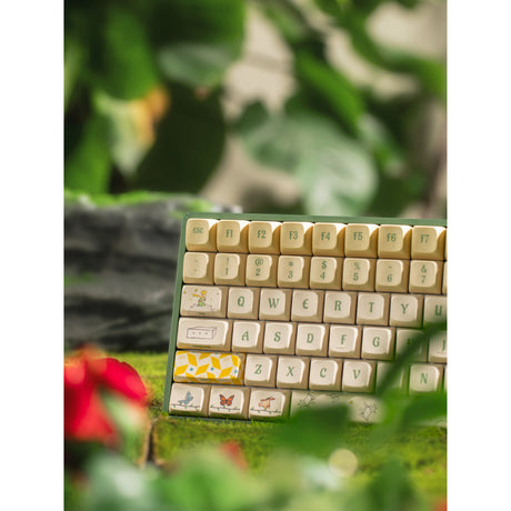 Iqunix f97 floral date rgb mechanisch gaming toetsenbord (groen, us lay-out (qwerty), gateron red, 96%, rgb leds, hot-swappable, pbt, 2.4ghz | bluetooth 5.1 | usb-c)
