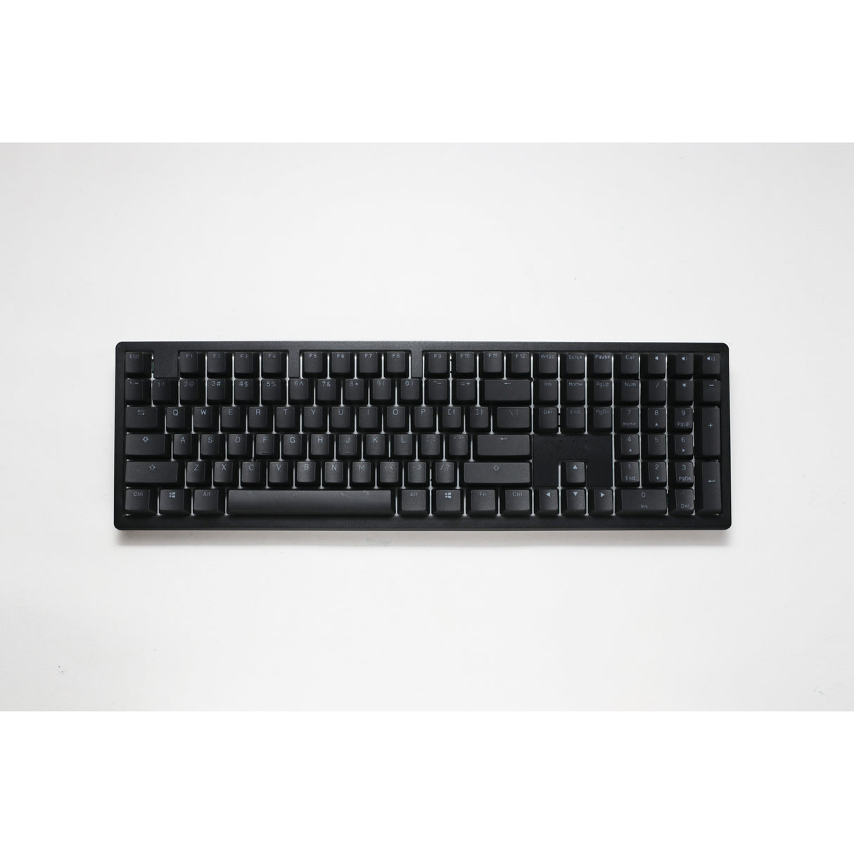 Ducky zero 6108 classic black rgb mechanisch gaming toetsenbord (zwart, us lay-out (qwerty), cherry mx2a blue, 100%, rgb leds, double-shot pbt, hot swap, 2.4ghz | bluetooth | usb-c)