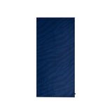 Vibrant stripes | blauwe microvezel handdoek 135 x 65 cm