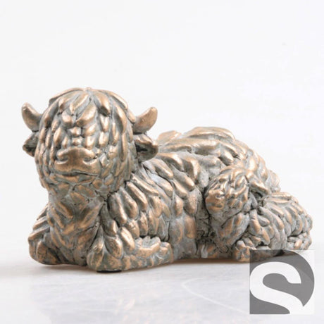 Season inspired decoration hooglander koe met kalf cement goud 16x10x9cm