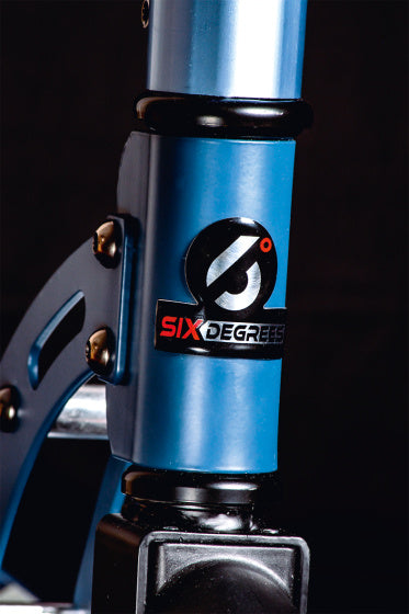 Six degrees 2-wiel Step Opvouwbaar Voetrem Jeansblauw Wit