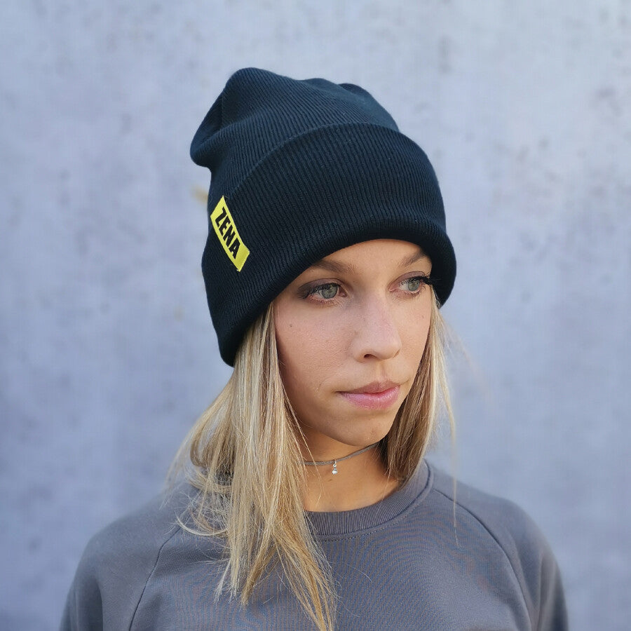 Zena beanie black