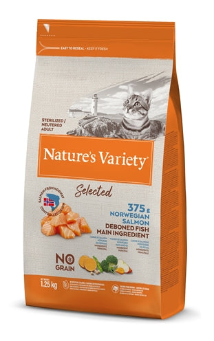 Natures variety Selected sterilized norwegian salmon